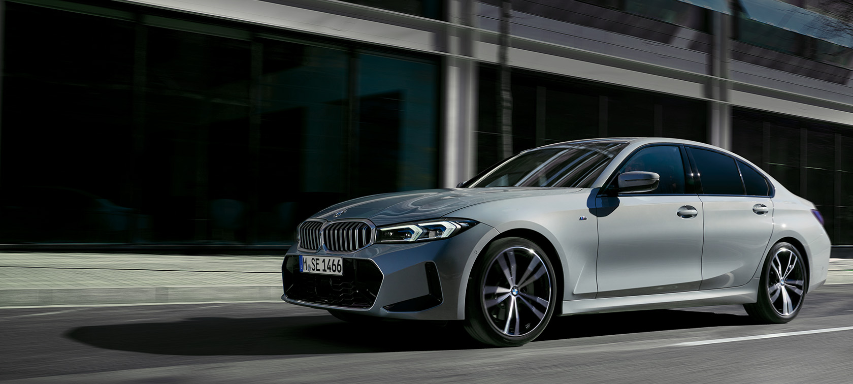 BMW 330e — imagem 1 de 2