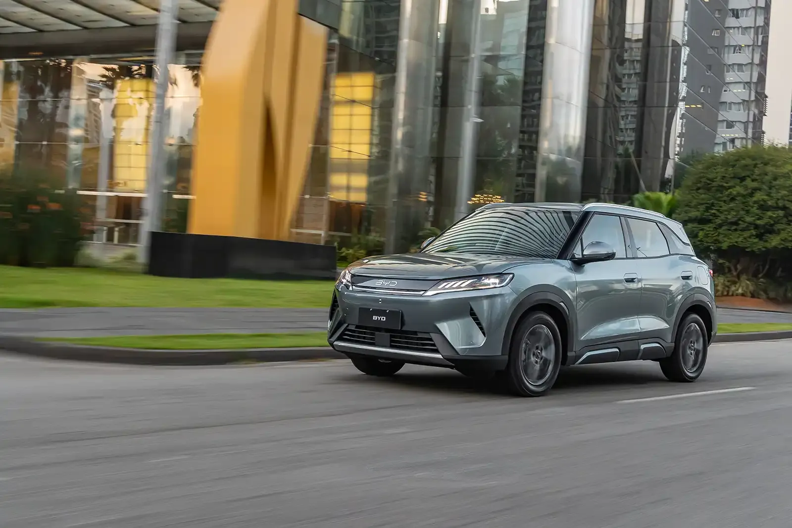 BYD Atto 2 DM-i — imagem 1 de 2