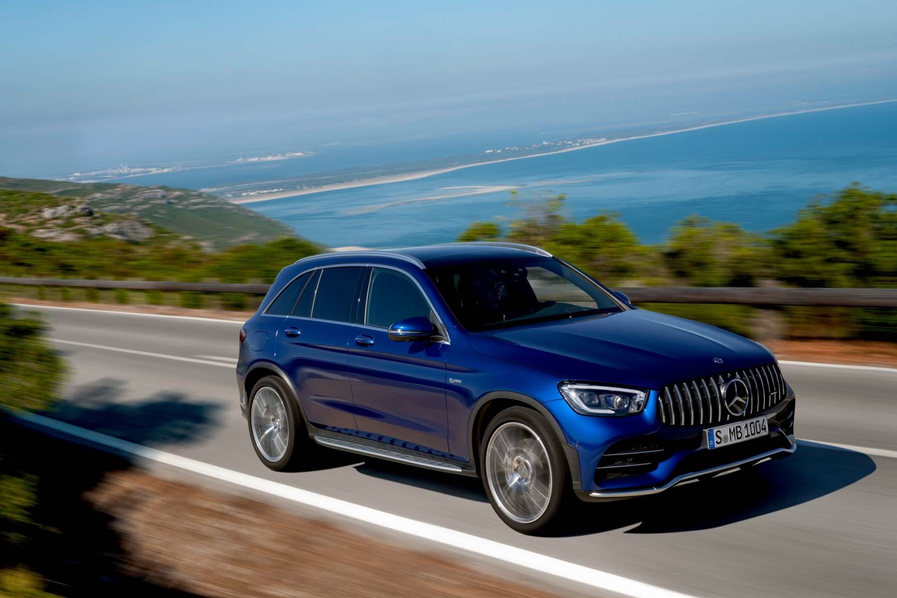 Mercedes-Benz AMG GLC — imagem 1 de 2
