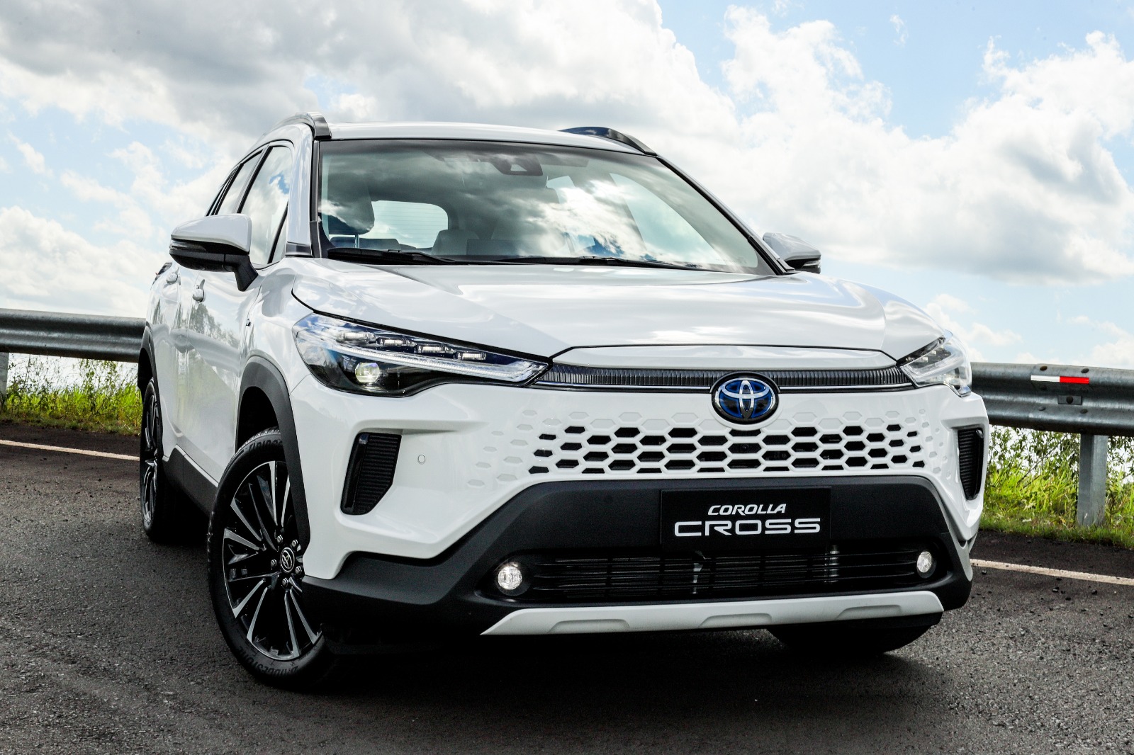 Toyota Corolla Cross — imagem 1 de 2